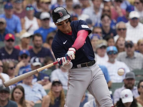 MLB》棒打千賀滉大！張育成二壘安打直擊綠色怪物一棒清壘