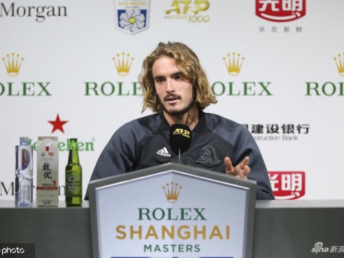 西西帕斯直言和梅德韋傑夫交手很無聊：我恨我自己