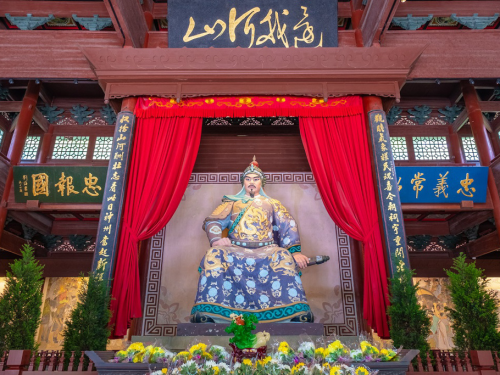搞錯千年！岳飛背上不是「精忠報國」 動手刺字也非岳母