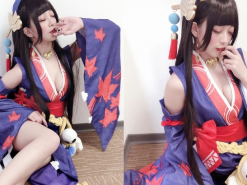 美乳深溝！性感甜心「糖果CandyLan」電眼甜笑惹人愛，大露骨感香肩讓人鼻血狂噴！