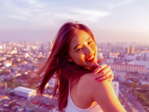 正妹網美常「突然失蹤」 AV導演曝8點：不賣春月入70萬