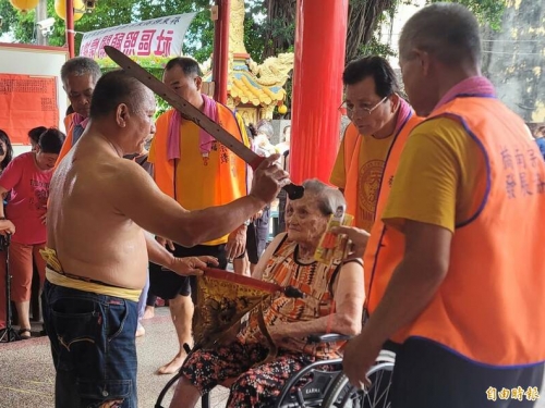 罕見！1個祖先牌位有3個姓氏 後代子孫也頭痛