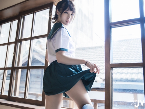 野戰囉！學生妹被學長告白，答應後竟要就地打告白炮？！
