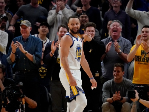 NBA》現役第5人！柯瑞與詹皇、杜蘭特等球星並列「2萬5」俱樂部