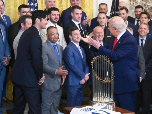 MLB》大谷創偉業讓川普問「很厲害嗎？」 道奇教頭：只會更好！