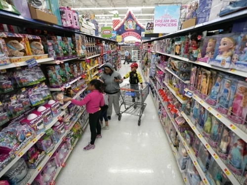 關稅威脅…美國小型進口商有動作了 連明年春季商品都提前拉貨