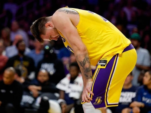 NBA季後賽》湖人不妙！生死戰上半場落後灰狼 東契奇因傷退場