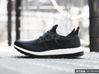 adidas 零重力跑鞋換夏裝　黑白配色任君選