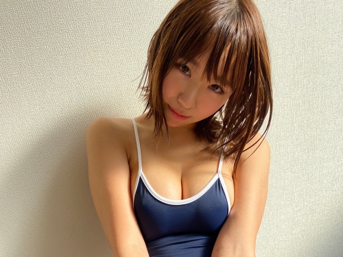 短髮大奶實況主日向葵衣自稱是「乳製品」　全身都是奶奶組成的！
