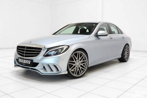 Brabus改造《Mercedes-Benz C-Class》帥氣勁裝再上身