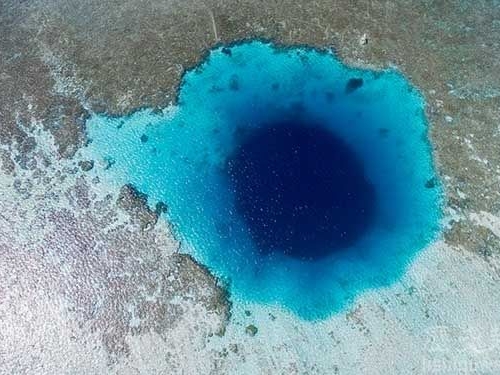 世界上最深的海洋藍洞：三沙永樂龍洞