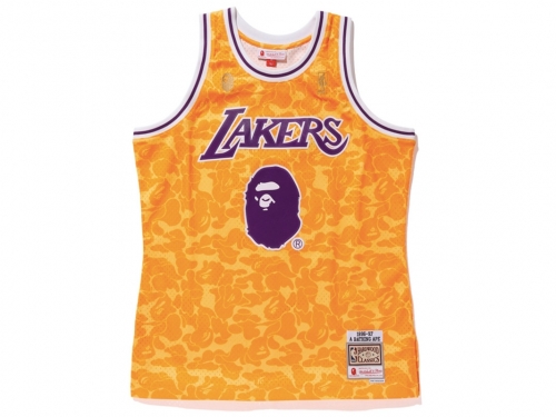 籃球衣最狂聯名來了！A BATHING APE x MITCHELL & NESS合作推出NBA最潮球衣