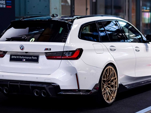 全套 M Performance 配件上身！碳纖滿配＋金輪的 BMW M3 Touring 現身