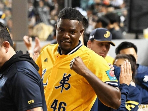 中職》兄弟和連5年10勝德保拉續約 預計再簽大聯盟級前墨西哥國手