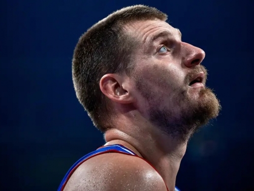 NBA》勇士、湖人勁敵出現！公鹿要搶約基奇與字母哥組「MVP組合」