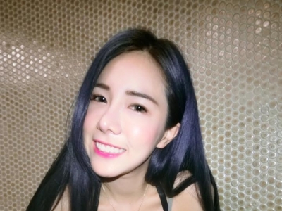 超白皙彈乳女孩♥U Yi