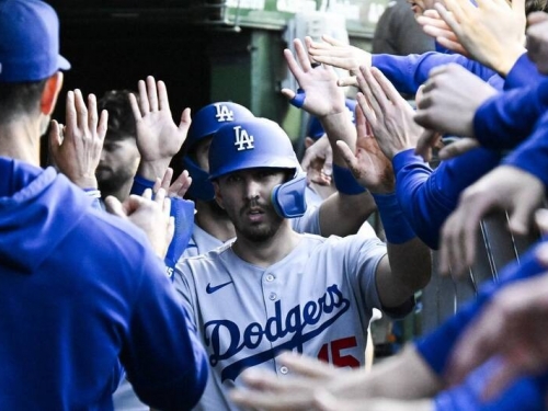 MLB》道奇「Thank You」2位資深老將 總裁佛里曼今現身說法