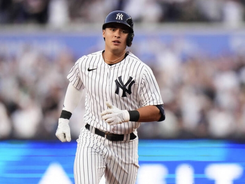 MLB》洋基3轟無用、牛棚放火失守 雙城柯瑞亞3打點助隊逆轉