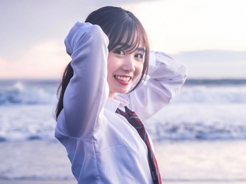 未來準工程師！通訊工程系正妹「椎葉はるか」馬尾水手服+新海誠感夕陽回眸美到不科學