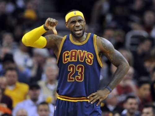 詹皇霸氣回嗆球爸：別再從你嘴裡提到詹太子！