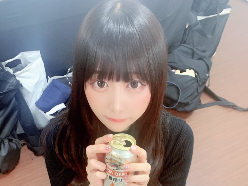 超萌妹子「真島なおみ」興趣是看癡漢系AV！可愛鴨子坐無辜感爆發