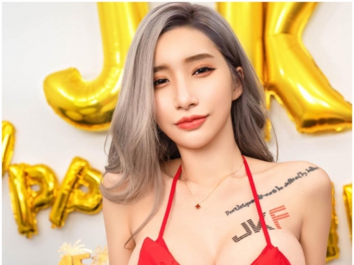 私下是穿搭女王？解密「嗆辣小寶貝」蕭晴的性感衣著風格　讓你 155 秒變 170 公分！