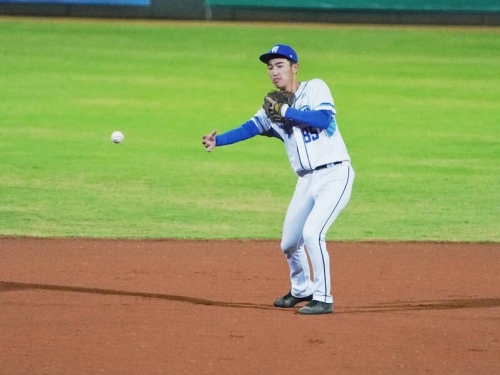 中職》自培選手出身加倍努力 劉俊豪目標不僅開季一軍