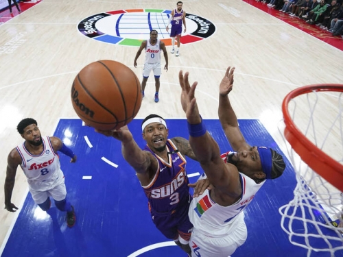 NBA》畢爾化身板凳暴徒砍25分 太陽逆轉勝七六人止5連敗