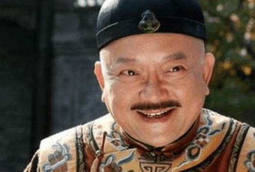 中國人為什麼都喜歡當官？擠破頭進去的人多，兩袖清風出的人少