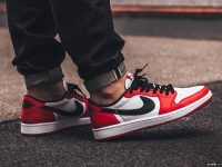 Air Jordan 1 Low 全新設計超簡約！網友：沒有了招牌勾勾還有價值嗎？