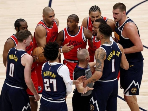 NBA季後賽》快艇、金塊差點大場面！穆雷把對手抱起爆發衝突