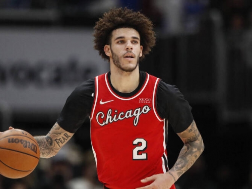 NBA》名球評爆料球哥站不起來 本人拍影片打臉：別再造謠了！