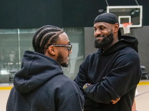 NBA》詹皇父子檔同台計畫制定中 總教練Redick透露會和兩人共同討論