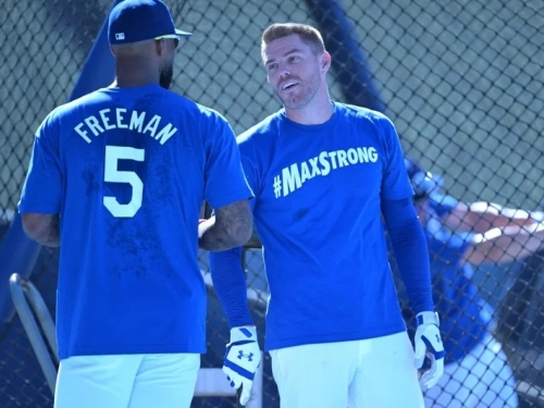 MLB》隊友暖心舉動逼哭弗里曼 談兒子重症：寧願3億次吞K