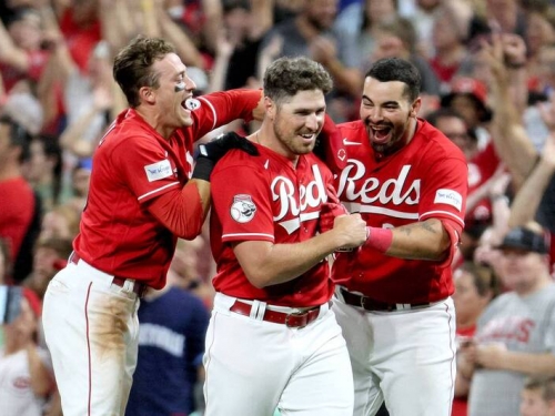 MLB》「字母哥」史川德再見安打氣走水手 紅人44場逆轉勝大聯盟最多