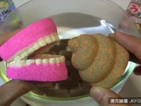 各種《奇葩入浴劑》便便入浴劑你敢嘗試嗎www