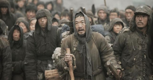 古代食物緊缺時，人們為何不去河裡捕魚吃，而要去啃樹皮呢？