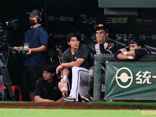 季後挑戰賽》陳傑憲手掌狀況無礙 陳鏞基重返先發打線