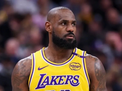 NBA》LeBron James生涯「最慘30秒」！失誤後又被絕殺　Giddey專打湖人