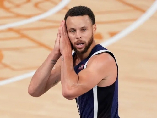 NBA》詹皇、KD空檔卻不傳？Curry解釋奧運「驚天一投」：那是肌肉記憶