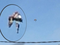 《MUFON目擊精選：甚麼怪東西？加州拍到人形飛行體！》