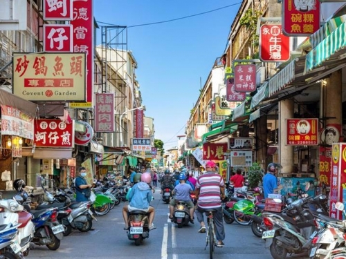 現在要戰中南？他掀「宜居城市大戰」台南美食景點吊打台中...兩派網戰翻