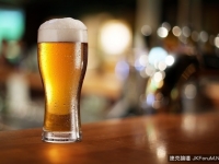 美國研究發現每天喝一杯約560毫升的啤酒 男性生育能力高一倍