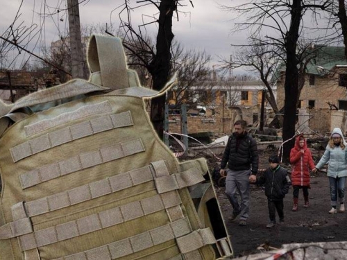 史無前例！助烏平民自保 美國各州警署捐「軍規」防彈衣