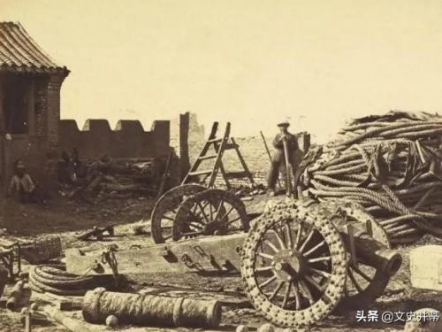 清朝被迫簽《天津條約》，鹹豐皇帝：可以簽，但洋人必須下跪行禮