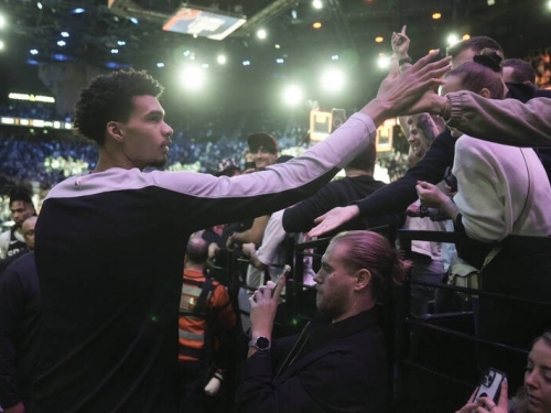 NBA》巴黎賽馬刺法國狀元真情流露 溫班亞瑪：這一切都是無價的