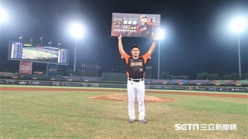 潘威倫登勝投王 感謝無名英雄