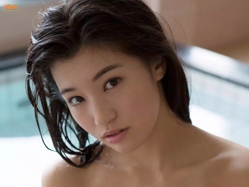 日本巨乳排行榜出爐！美沙希受封「奶后」打敗46縣❤
