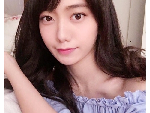 央大校花身材超火辣「台版橋本環奈」纖腰美腿紅到對岸去！