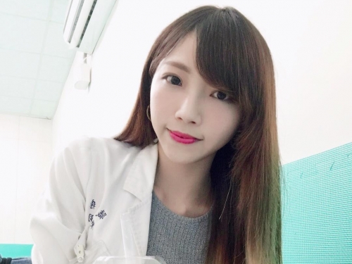 超甜美「正妹職能治療師」氣質滿分　網友：不管治什麼都幫我掛號
